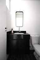 Tabas by Blueground Arinda