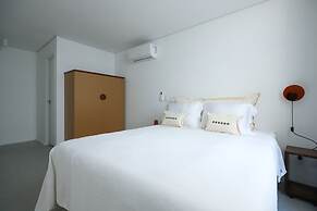 Tabas by Blueground Arinda