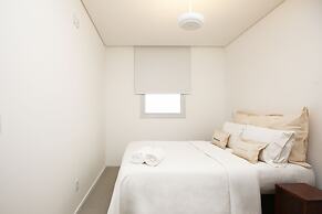 Tabas by Blueground Arinda