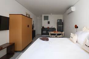 Tabas by Blueground Arinda