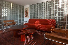 Tabas by Blueground Arinda