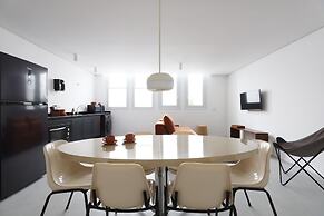 Tabas by Blueground Arinda