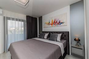 Modern Luxury Apartment Ivana, With two Patios