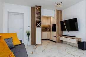 Modern Luxury Apartment Ivana, With two Patios
