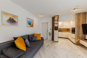 Modern Luxury Apartment Ivana, With two Patios