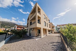 Modern Luxury Apartment Ivana, With two Patios