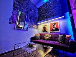 Oddity Studio By Paradox