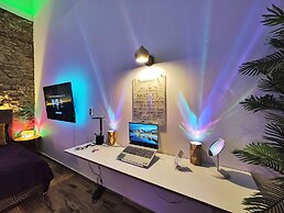 Oddity Studio By Paradox