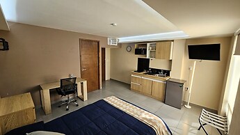 A07 SUPER CITY SUITES AT PLAZA ACEQUIA