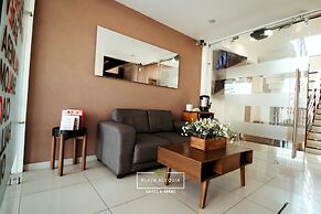 A07 SUPER CITY SUITES AT PLAZA ACEQUIA