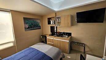 A07 SUPER CITY SUITES AT PLAZA ACEQUIA