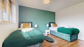 Entire 3 Bed Home in Basildon Sleeps up to 6