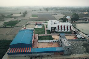 Raj Vilas Hotel & Resort Maharajganj