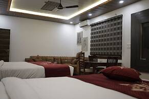 Raj Vilas Hotel & Resort Maharajganj