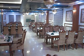 Raj Vilas Hotel & Resort Maharajganj