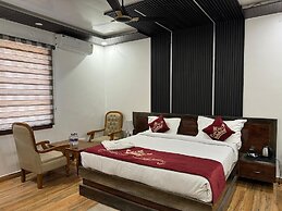 Raj Vilas Hotel & Resort Maharajganj