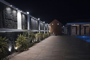 Raj Vilas Hotel & Resort Maharajganj