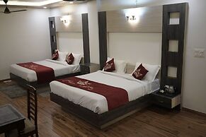 Raj Vilas Hotel & Resort Maharajganj