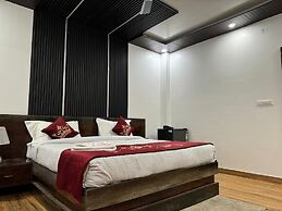 Raj Vilas Hotel & Resort Maharajganj