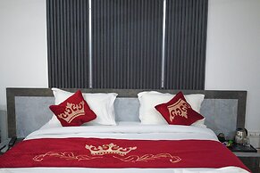 Raj Vilas Hotel & Resort Maharajganj