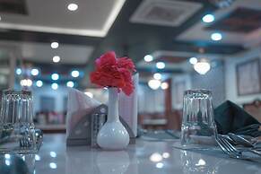 Raj Vilas Hotel & Resort Maharajganj