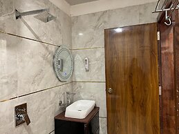 Raj Vilas Hotel & Resort Maharajganj