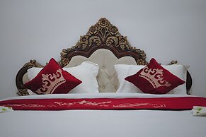 Raj Vilas Hotel & Resort Maharajganj