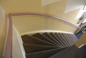 Cosy Amsterdam Apartment With City Views