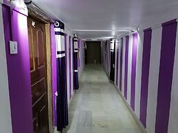Hill Queen Hotel & Resturent Baghmundi