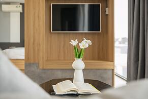 Rose Sea Hotel & Apartment