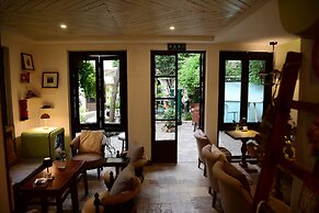 Soho Garden Villa Hotel - Shanghai Jiaotong University Metro Station F