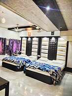 Goroomgo Hotel Revoli Amritsar