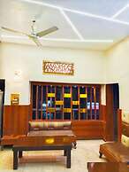 Goroomgo Hotel Revoli Amritsar