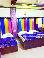 Goroomgo Hotel Revoli Amritsar