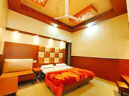 Goroomgo Hotel Revoli Amritsar