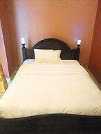 Suzie hotels
