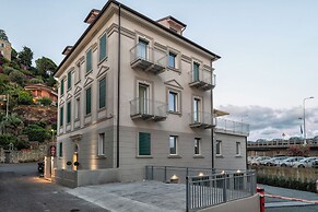 VILLA CADIZ APARTMENTS VARAZZE