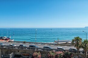 VILLA CADIZ APARTMENTS VARAZZE