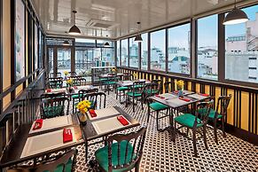 Eliana Premio Hanoi Hotel