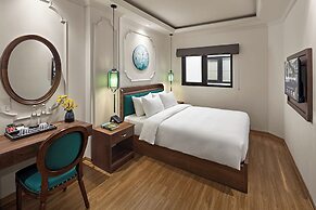 Eliana Premio Hanoi Hotel