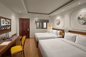Eliana Premio Hanoi Hotel