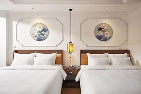 Eliana Premio Hanoi Hotel