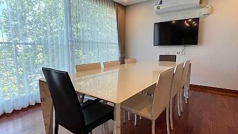 ViVi Avenue Thonglor