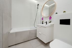 Łąkowa Apartment Łódź by Renters