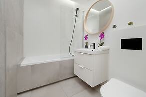 Łąkowa Apartment Łódź by Renters