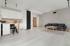 Łąkowa Apartment Łódź by Renters
