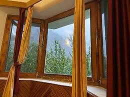 Hotel Devlok International