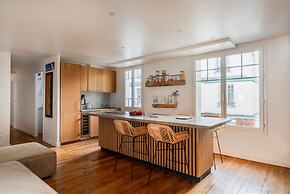 Paris Trocadero Elegant Residence