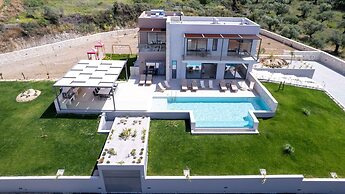 Star Luxury Villa I Gym and Playground