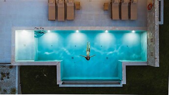 Star Luxury Villa I Gym and Playground